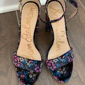 Sam Eldeman Floral heels